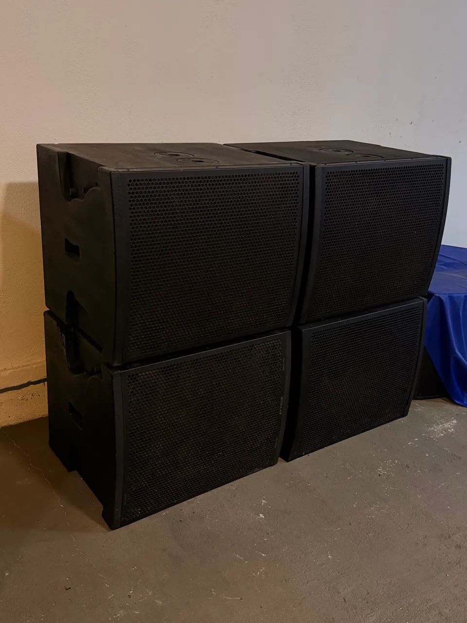 Kit caixas Attack Versa 04 - Subs 04 - Line 