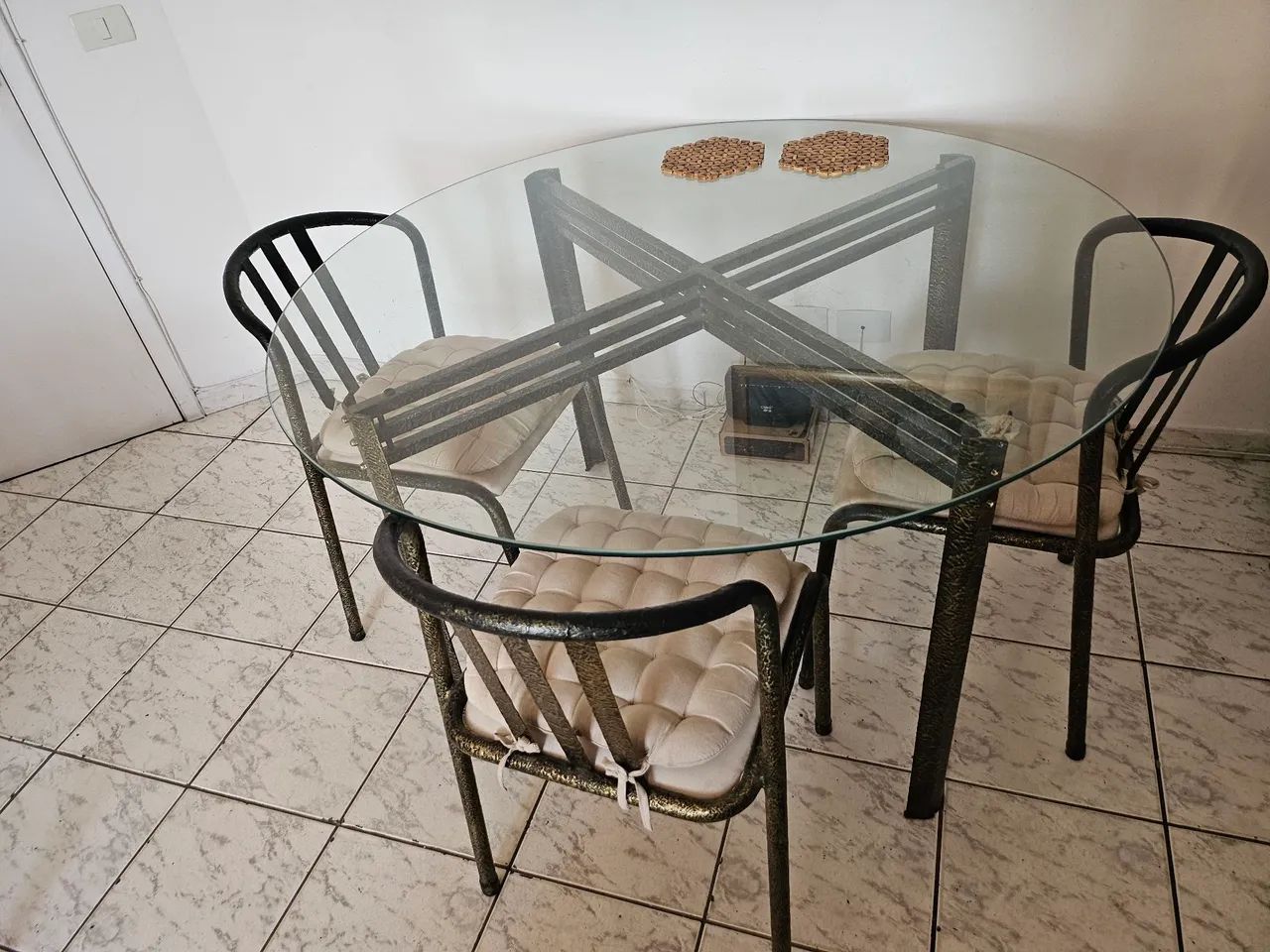 Mesa de jantar de vidro