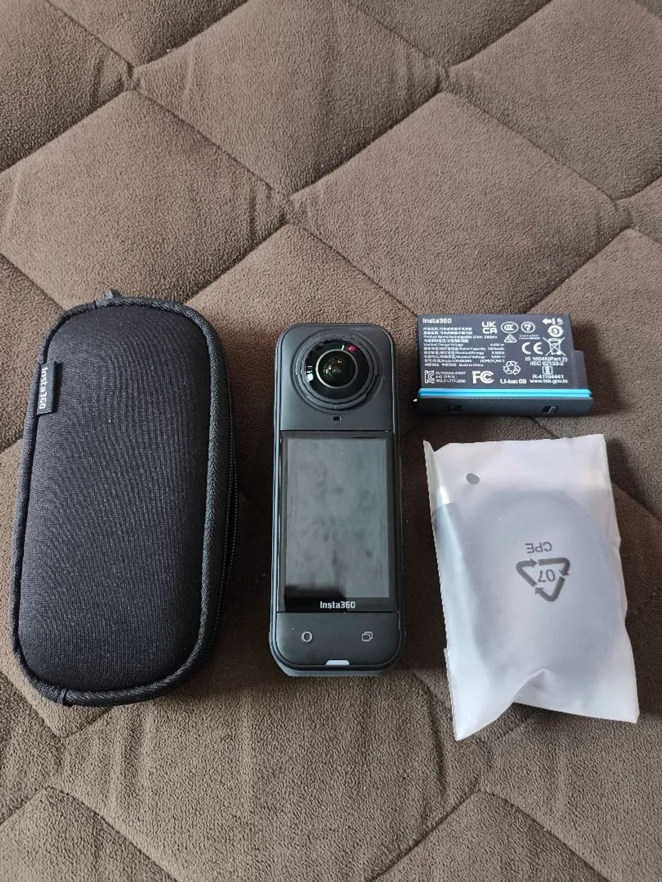 Insta360 X5