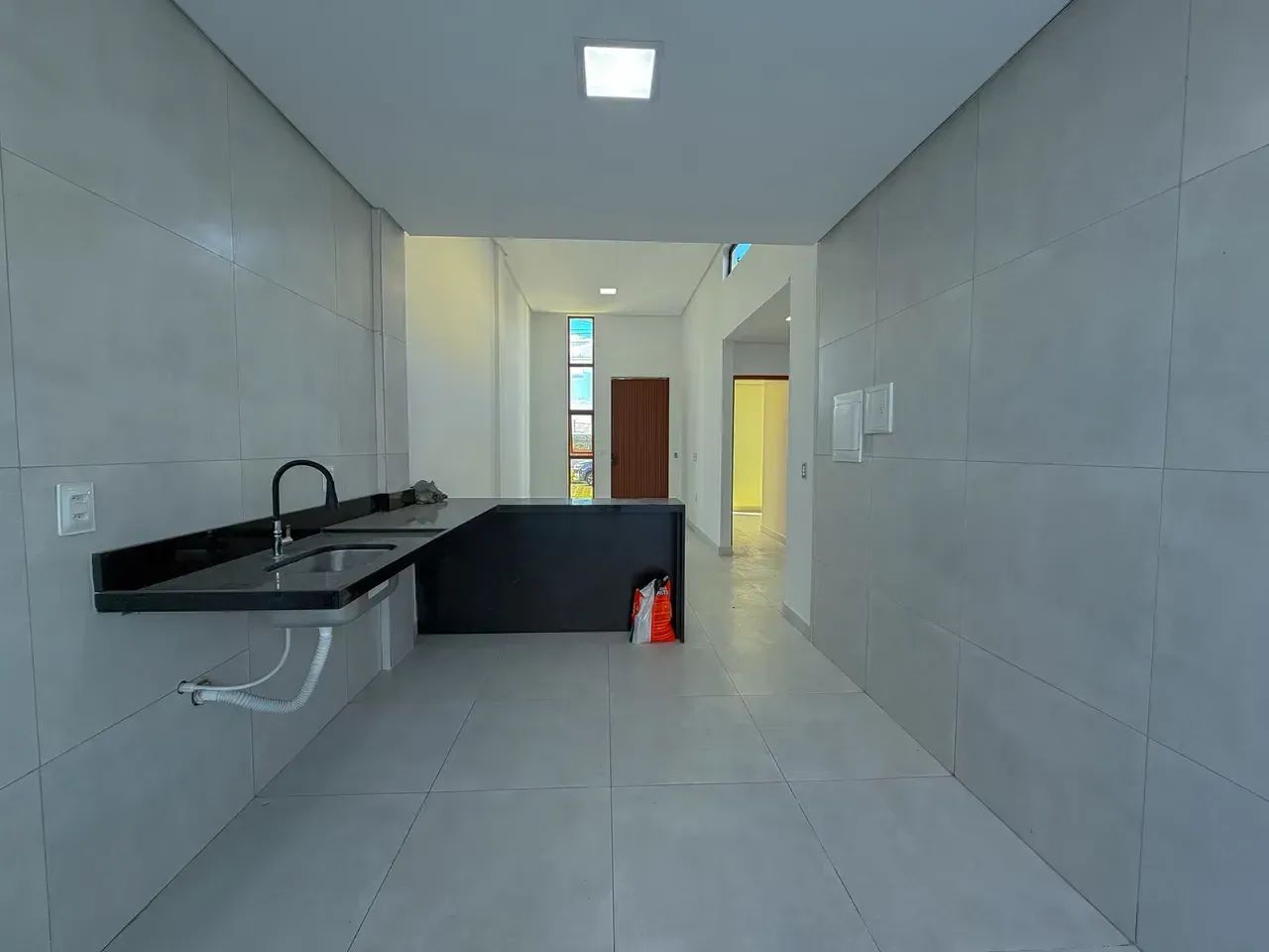 Casa no Village Sudoeste pronta para morar de 3 quartos - Foto 4