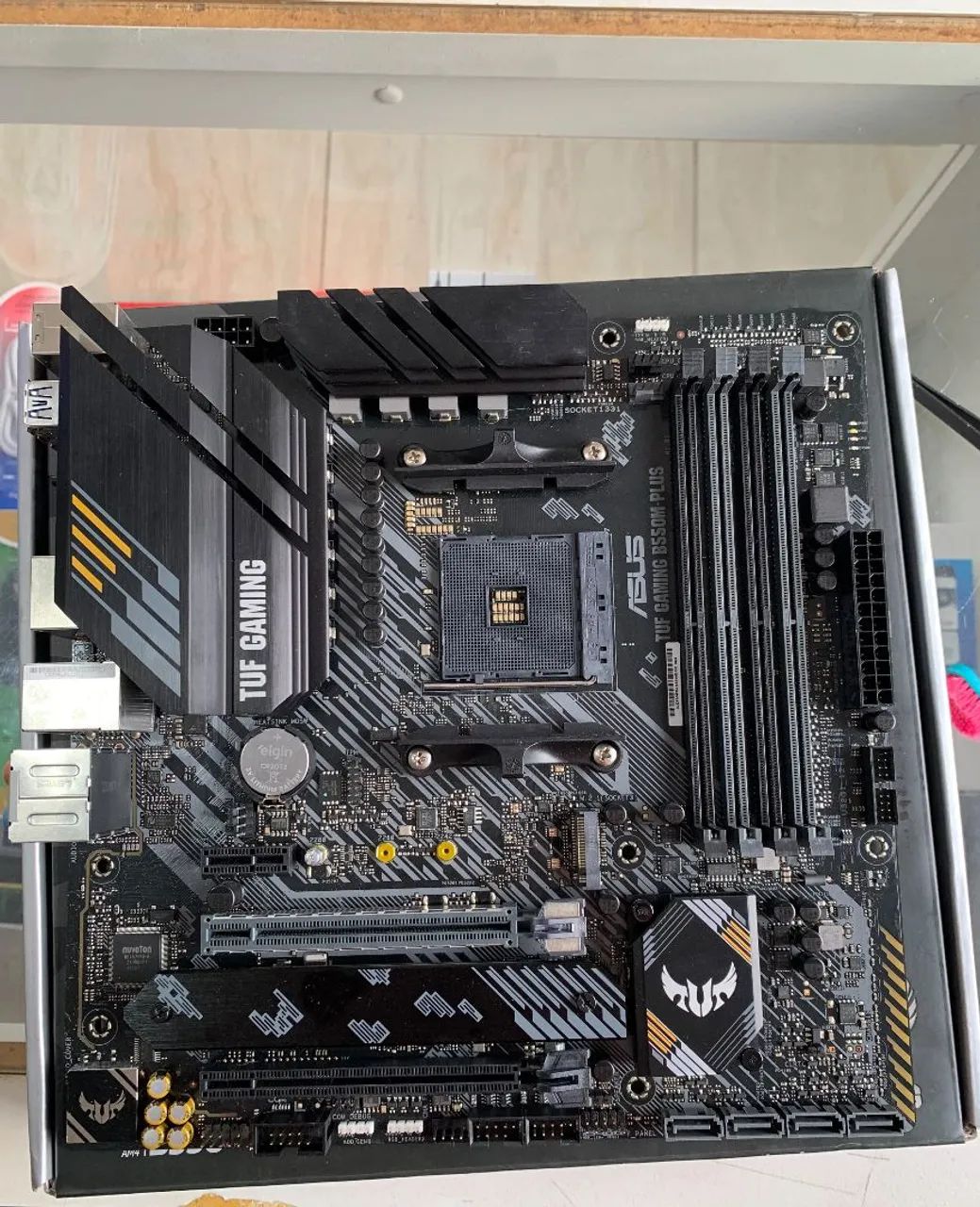 B550M-Plus Asus Tuf Gaming  - Foto 2