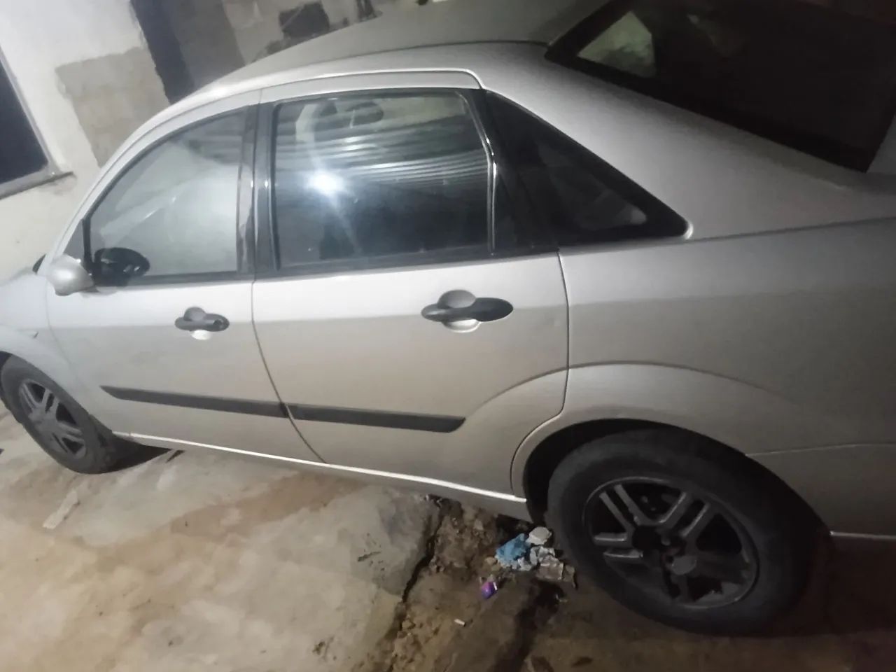 Ford Focus Sedan 1.6/1.6 Flex 8v/16v 4P Mec. 2004