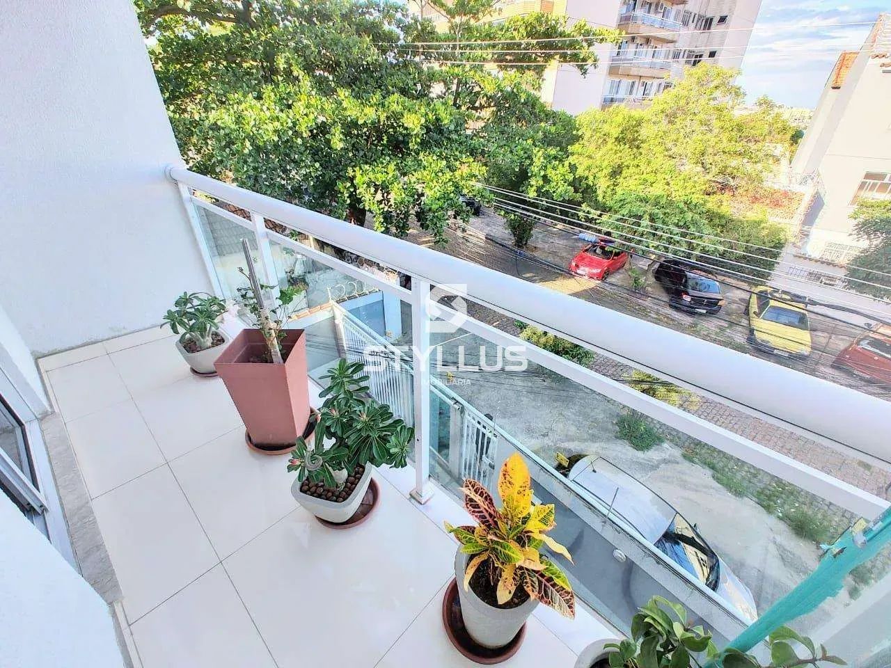 Apartamento em Rua Teixeira de Carvalho - 55m² (Ref: CA7604)