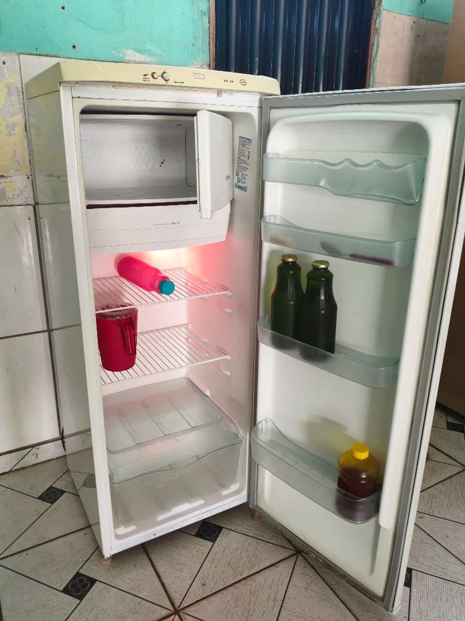 Geladeira Electrolux 280 litros  - Foto 4