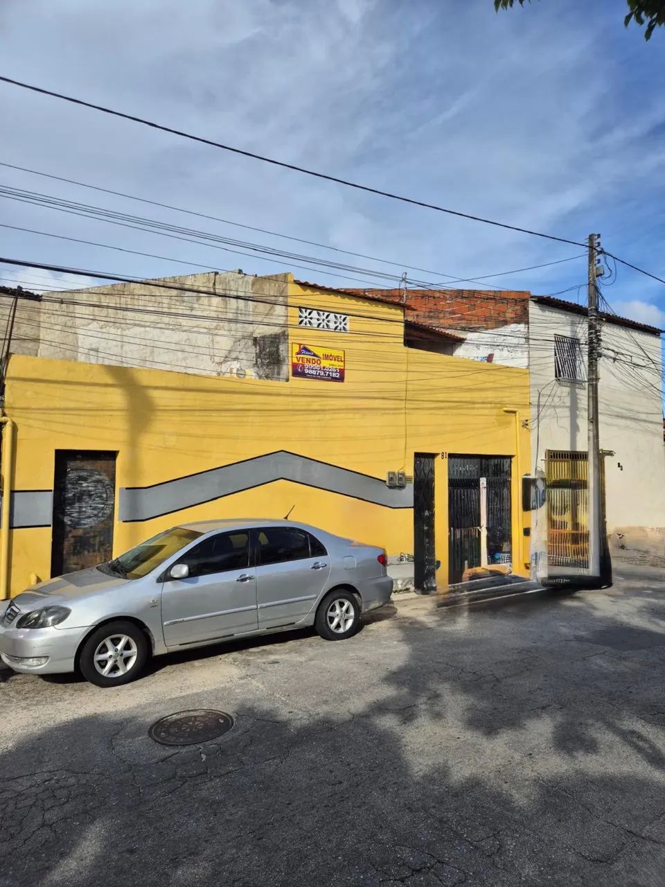 Imóvel no Conjunto Ceará - Av. Central