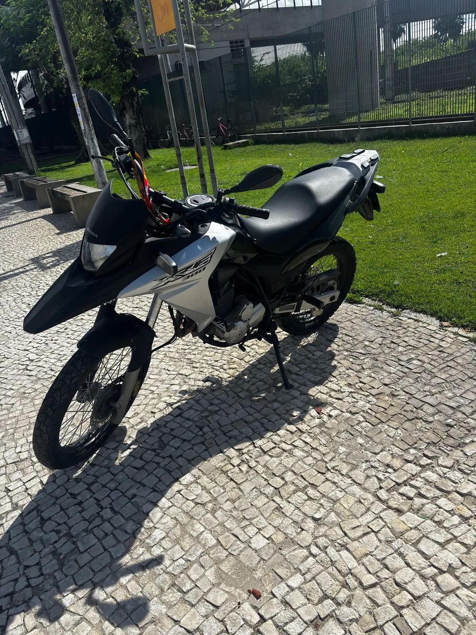 Xre 300 2017