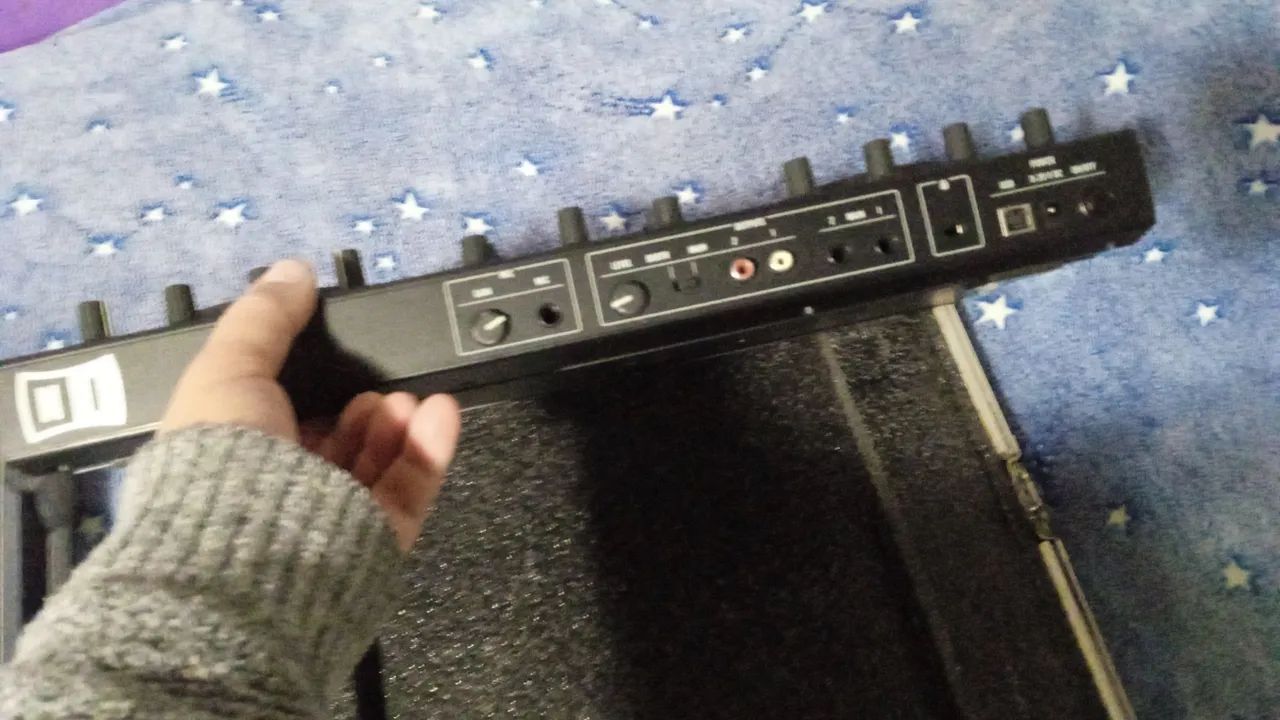 Traktor Kontrol S2 MK1 da Native Instruments.  - Foto 2
