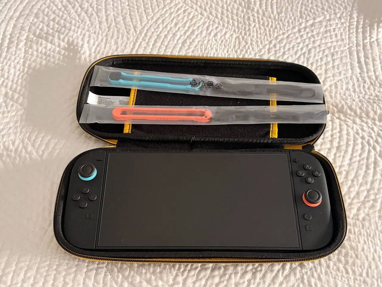 NINTENDO SWITCH 2 + JOGOS E CASE - Foto 3