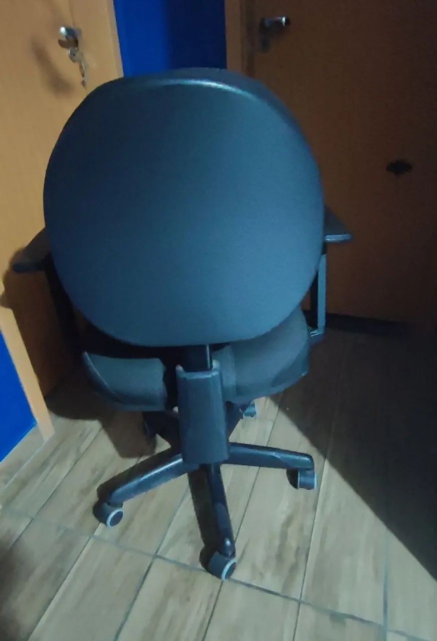 Cadeira de escritório giratória  - Foto 2