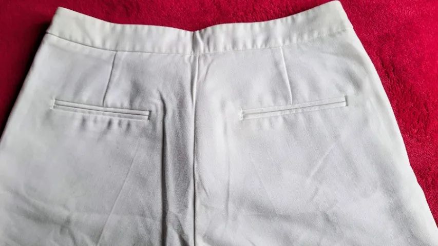 Calça   off-white Sandro Paris tamanho 38 - Foto 2