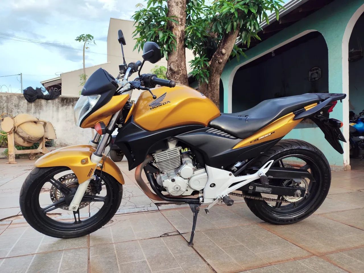 CB 300 impecável. - Foto 2