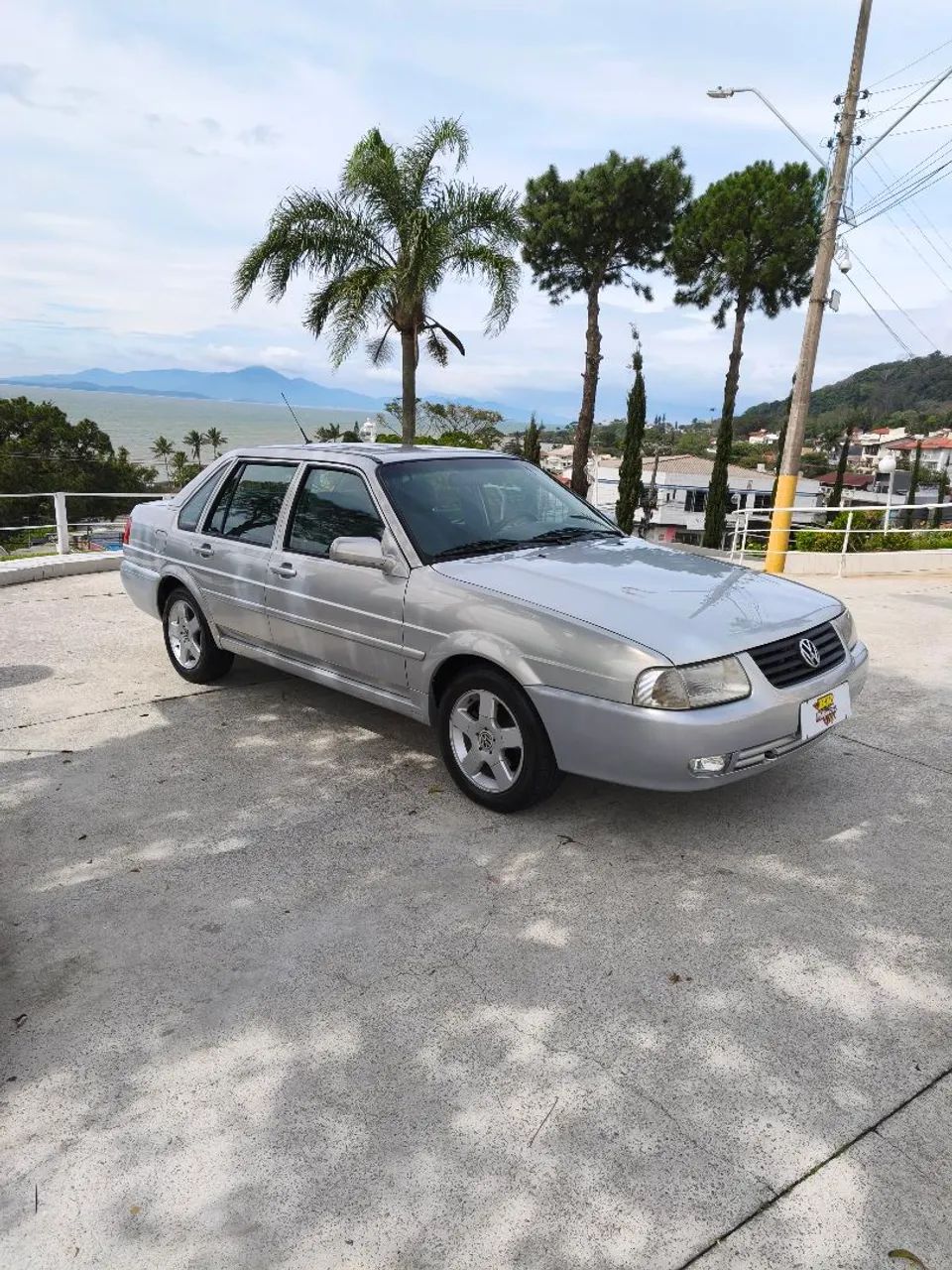 Volkswagen Santana 2.0 MI 2P E 4P 2000 - Foto 2