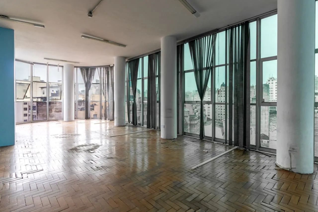 Sala comercial na Rua José Bonifácio, 24 - CJ 131  92 m² - Foto 2