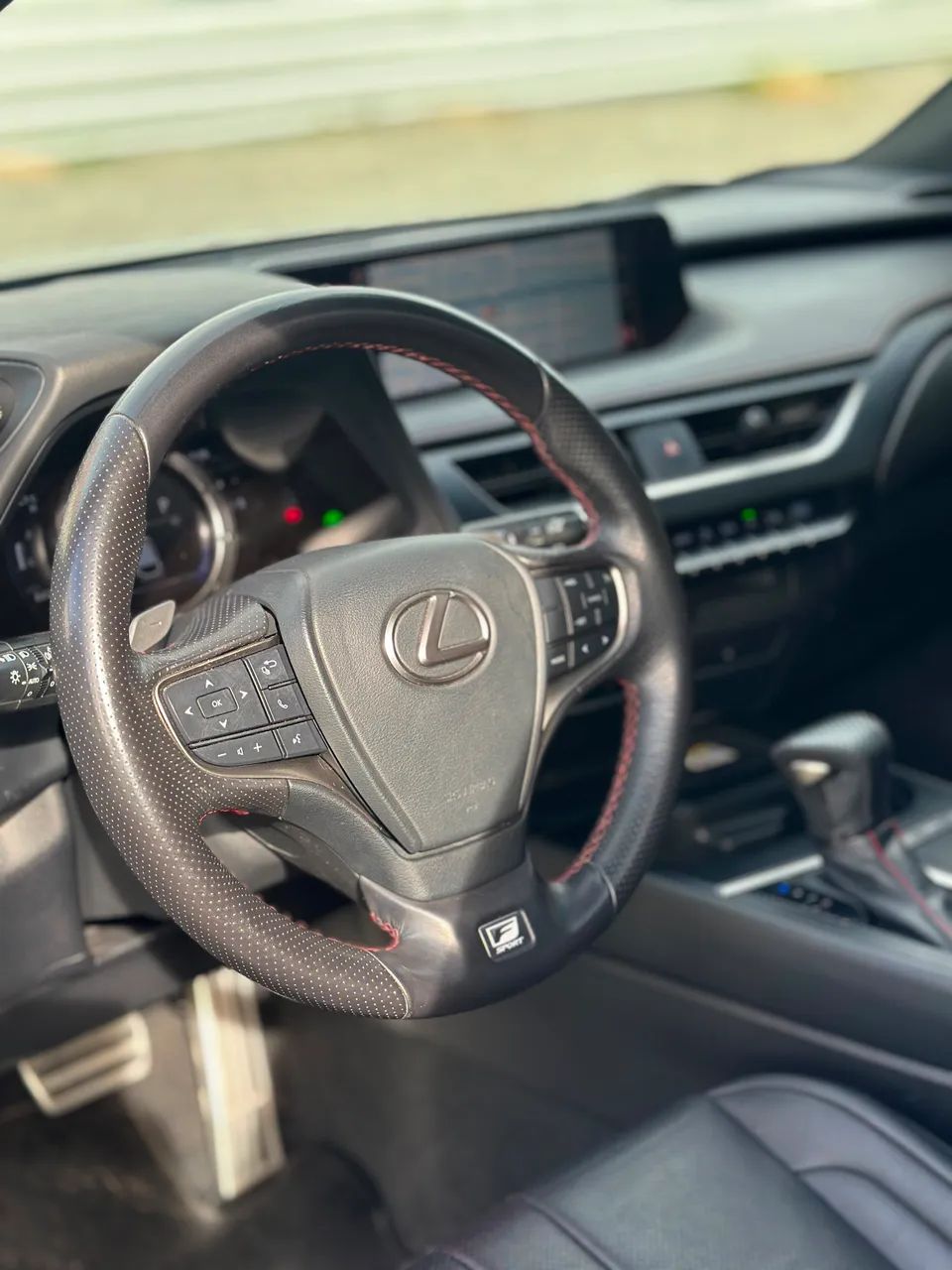 Lexus UX-250h F-sport 2.0 16V Aut.(hybrid), foto 3 de 20