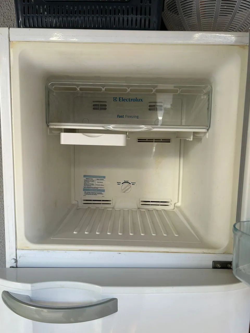 GELADEIRA ELECTROLUX FROST FREE LEIA A DESCRIÇÃO  - Foto 3