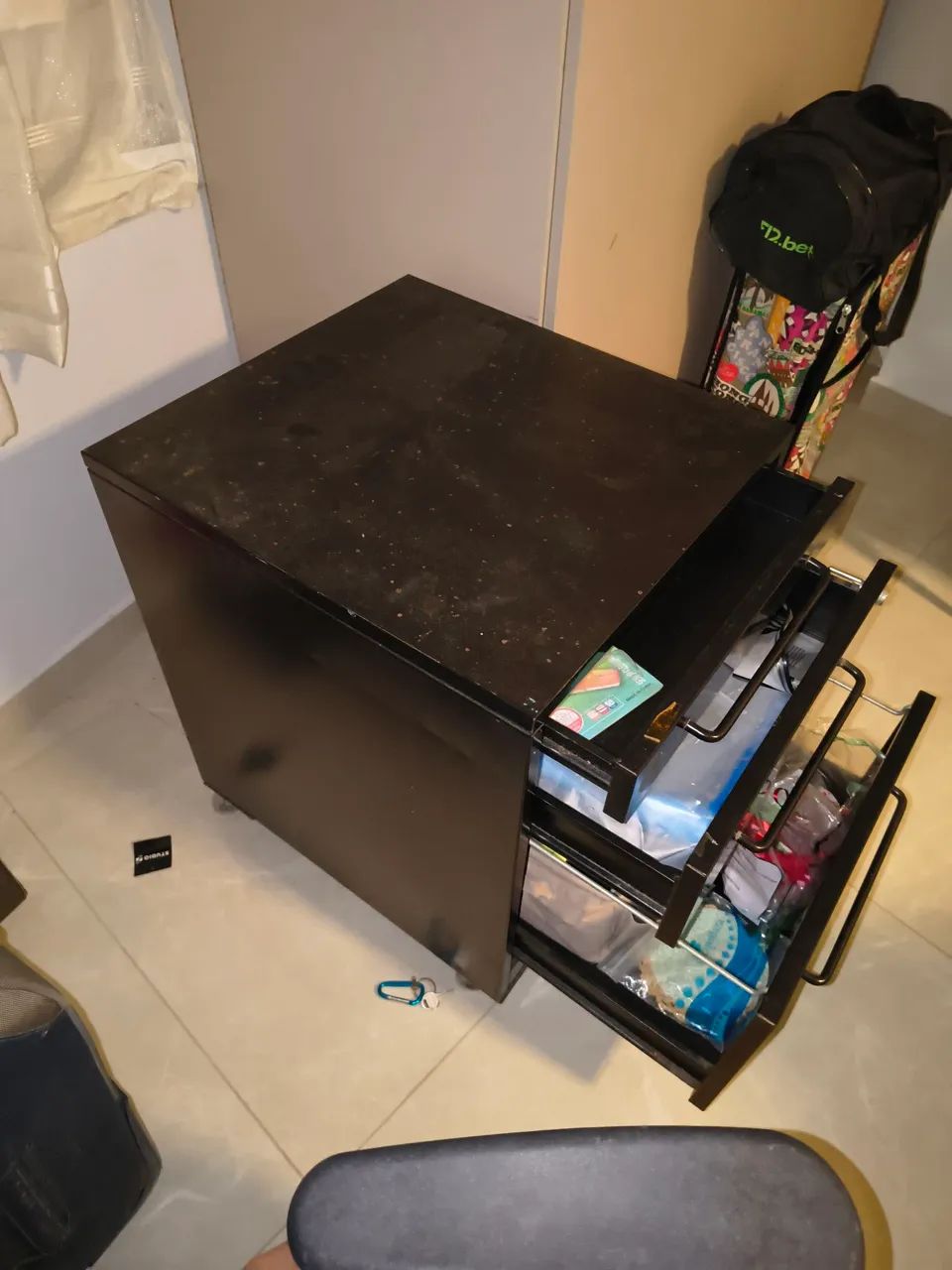 Mesa de escritório tok stok e gaveteiro 3 gavetas metal - Foto 3