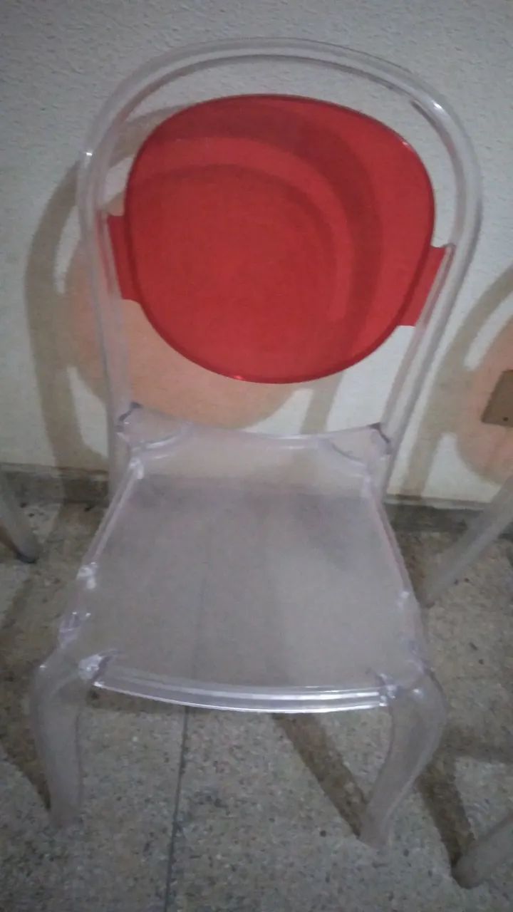 Cadeiras em acrilico - Foto 2