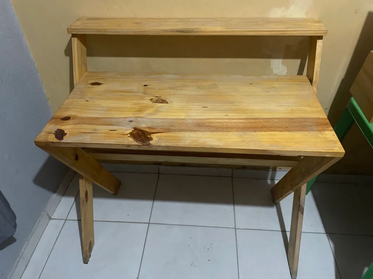 Mesa/escrivaninha 