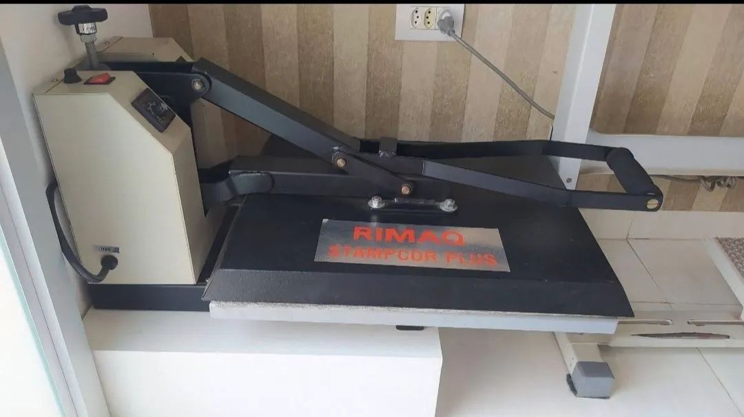 Maquina de estampar camisetas e almofada  - Foto 4