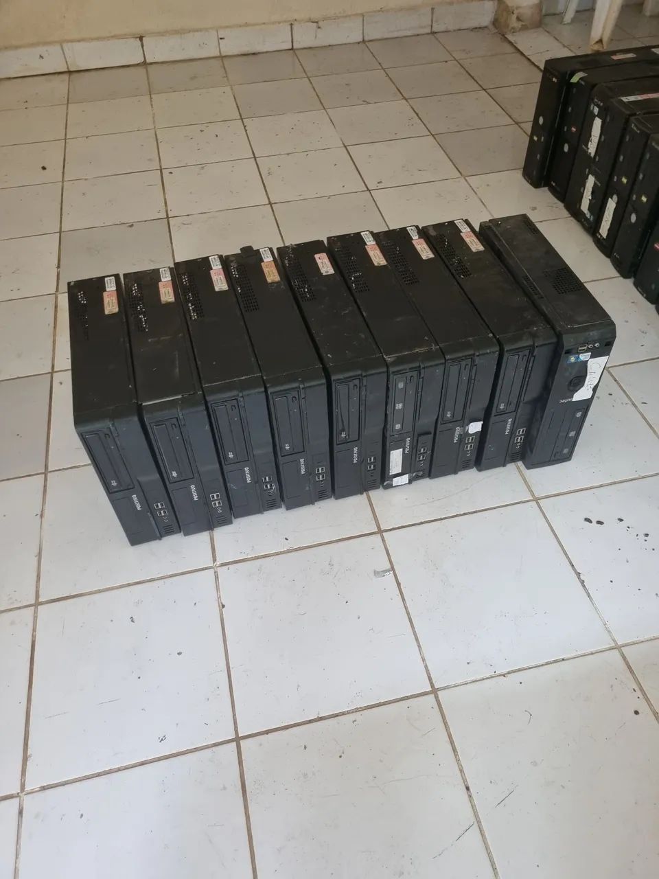 Micro computador i3 6 gigashd 500 - Foto 3