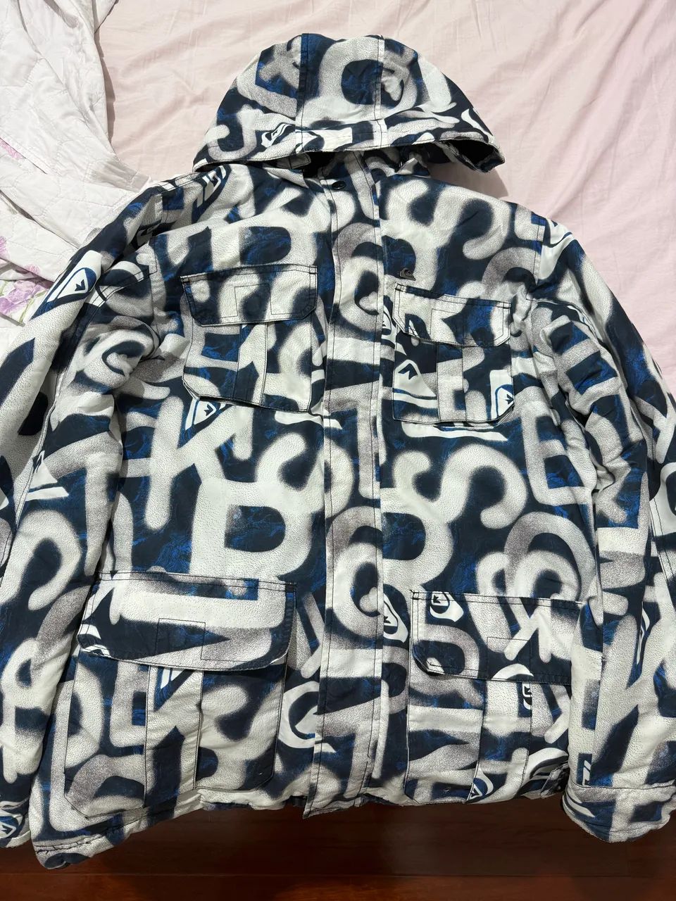 VENDO JACKO QUIKSILVER LETREIRO - Foto 2