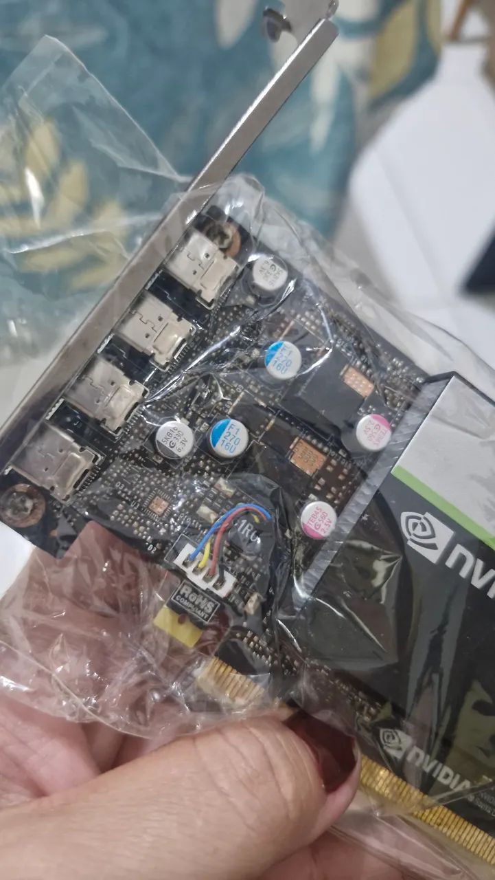 placPlaca de vídeo (GPU) da NVIDIA para computador - Foto 3