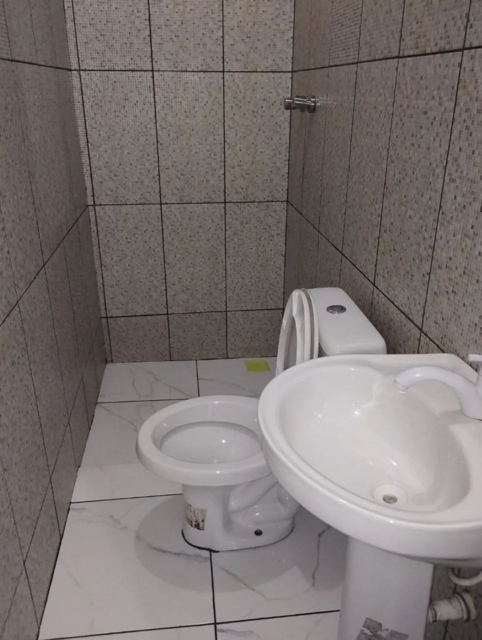 Aluga-se kitnet mobiliada - Foto 4
