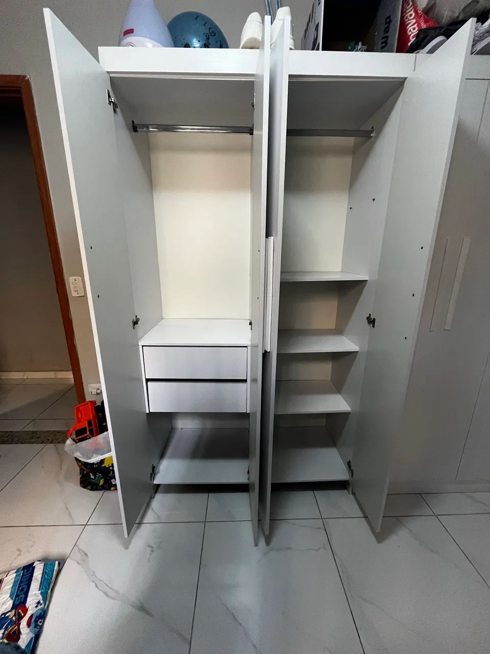 Guarda roupa solteiro 