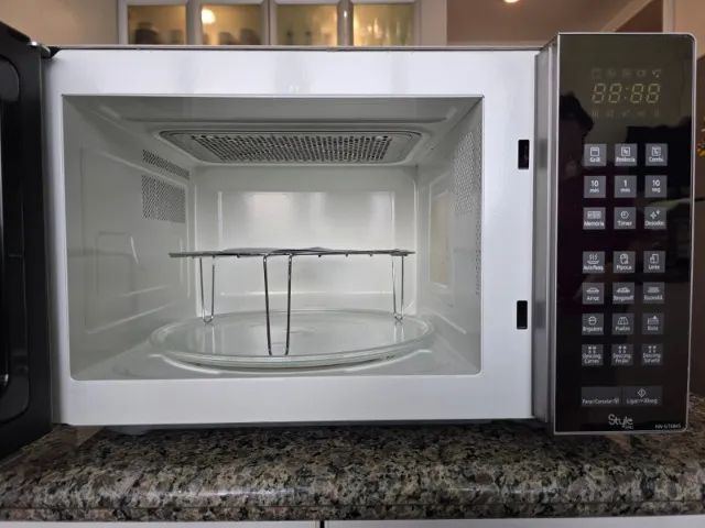 Micro-ondas Panasonic 30 Litros - Foto 3