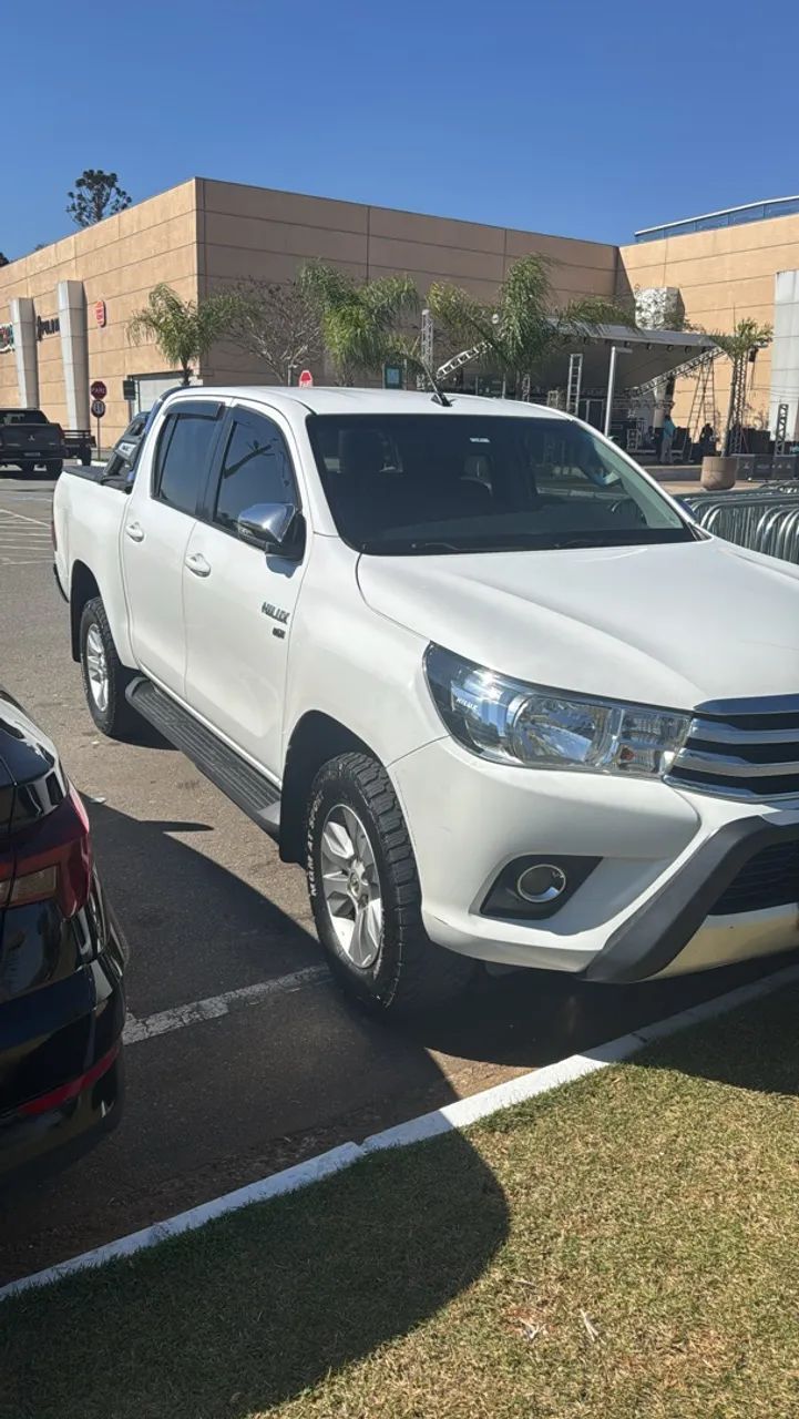 Toyota Hilux Hilux CD SRV 4x2 2.7 Flex 16V Aut. 2018