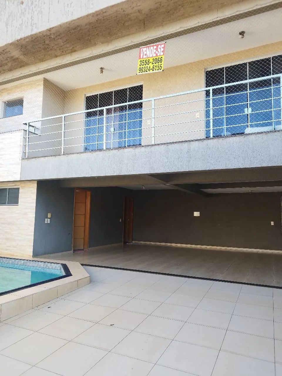 Sobrado 3 quartos+ barracão no fundo 