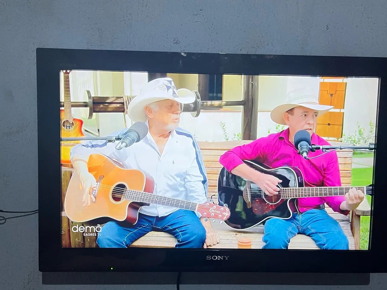 Vendo uma tv 32 polegadas Sony tv não e smart  - Foto 4