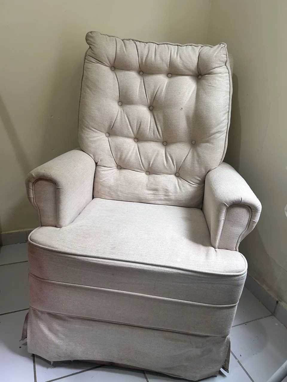 Cadeira de amamentar com puff - Foto 2