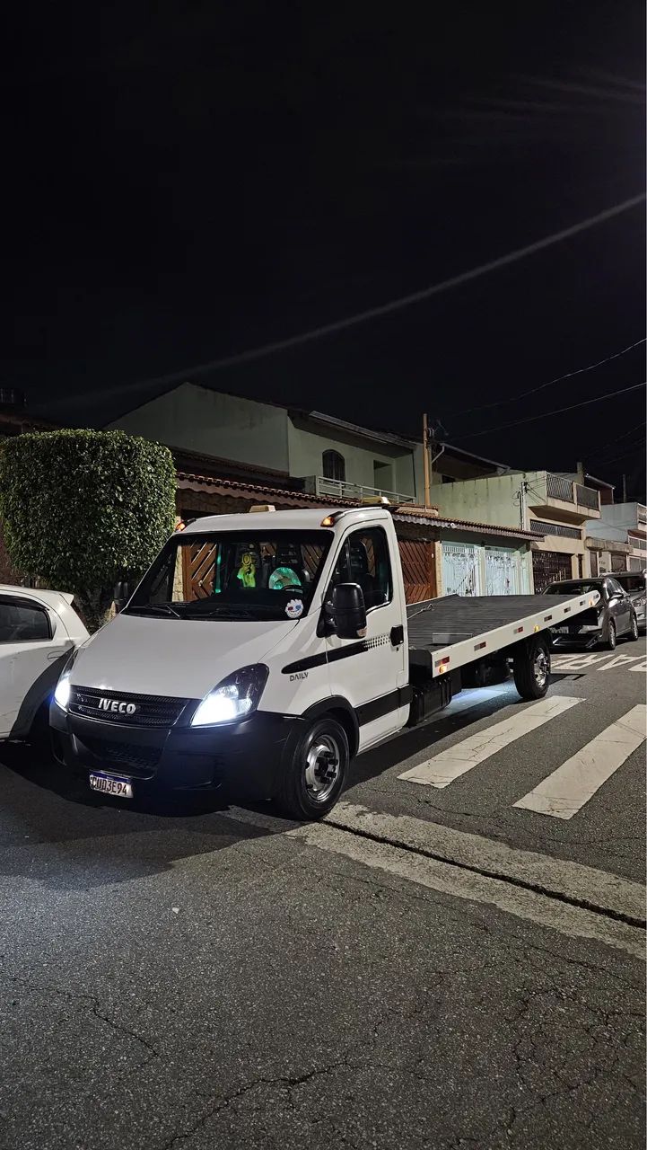 Iveco Daily 45s14 plataforma guincho  - Foto 8