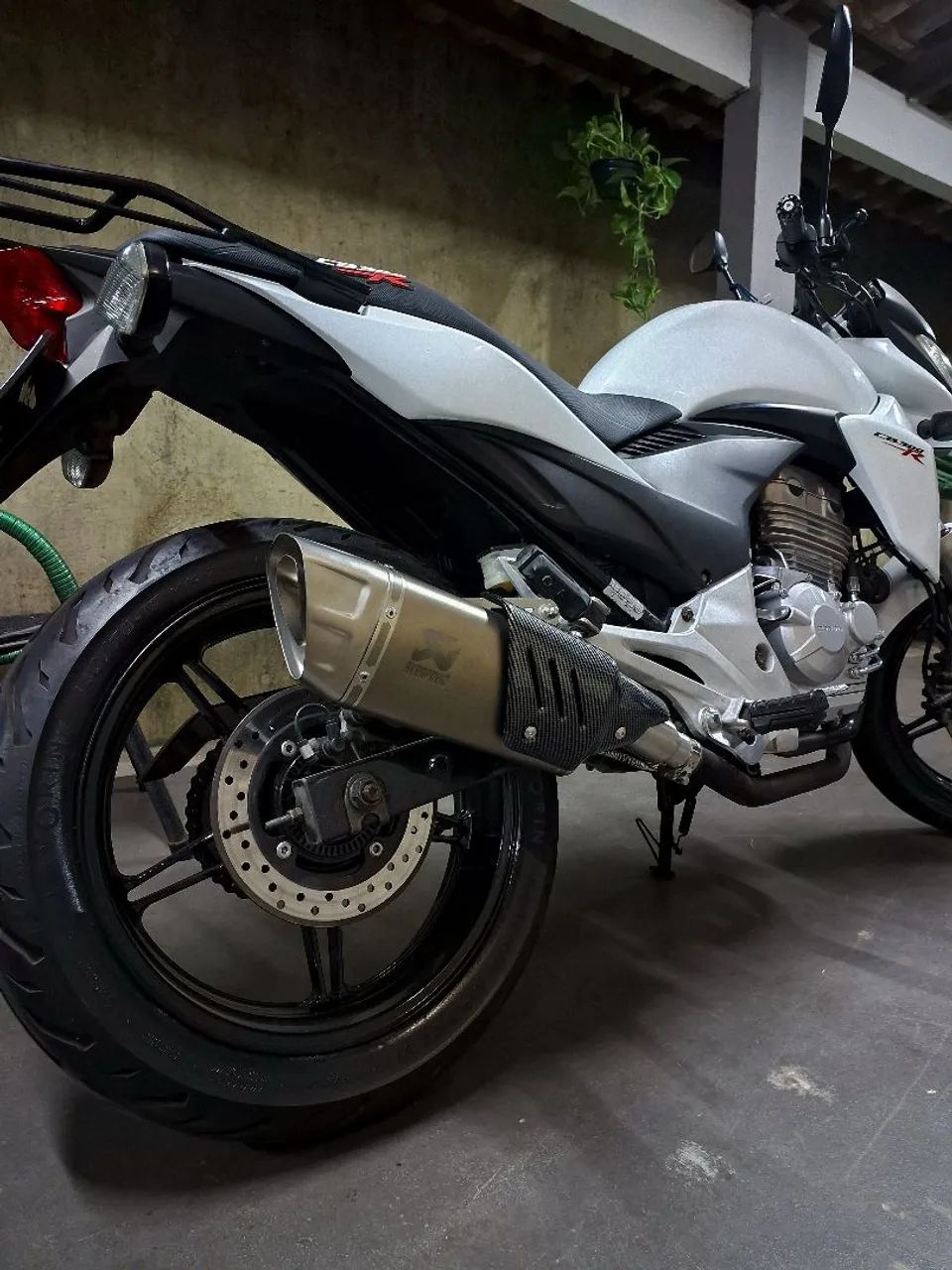 CB 300R ABS - Foto 5