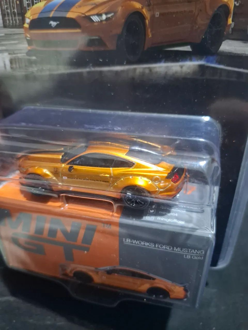 MINI GT LB-Works Ford Mustang 847  - Foto 4