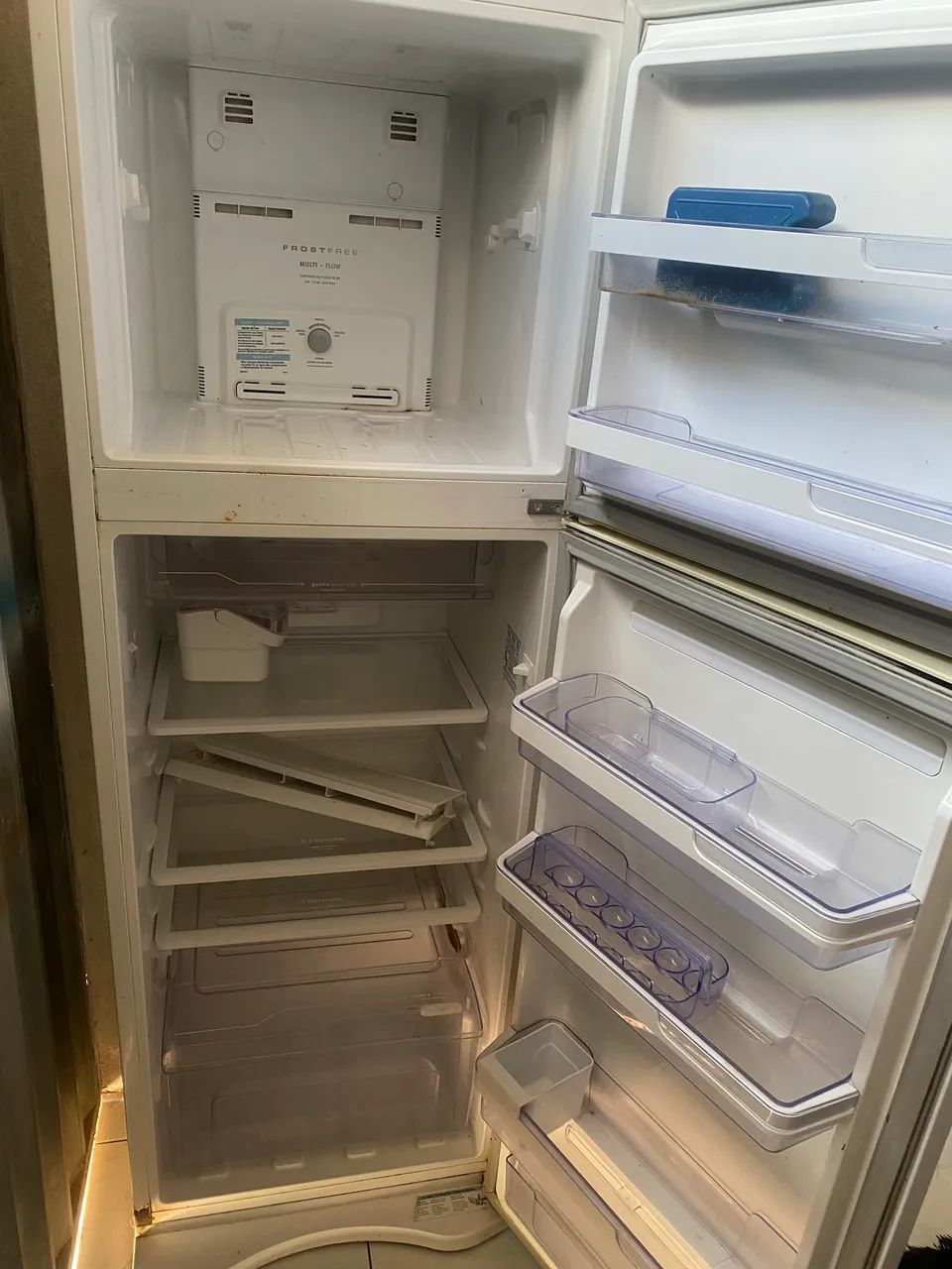 Vende-se geladeira Electrolux - Foto 4
