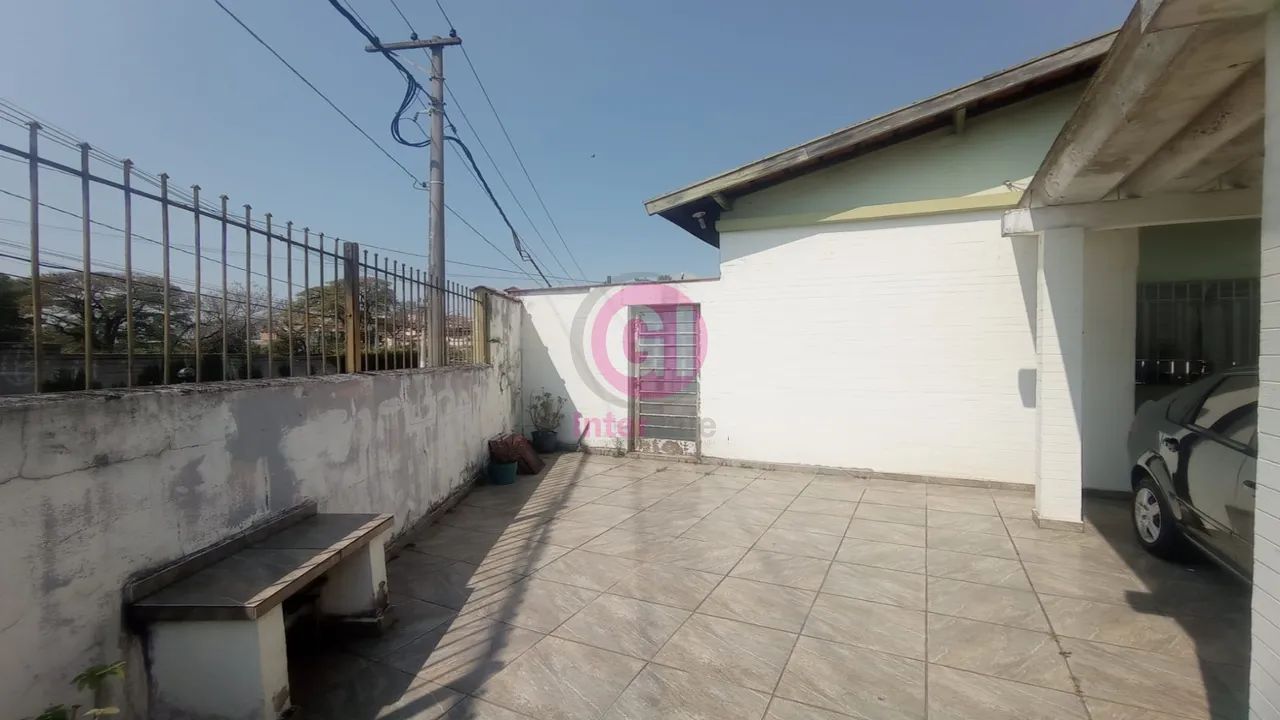 casa terrea centro jacarei 3 quartos otima localização - Foto 4