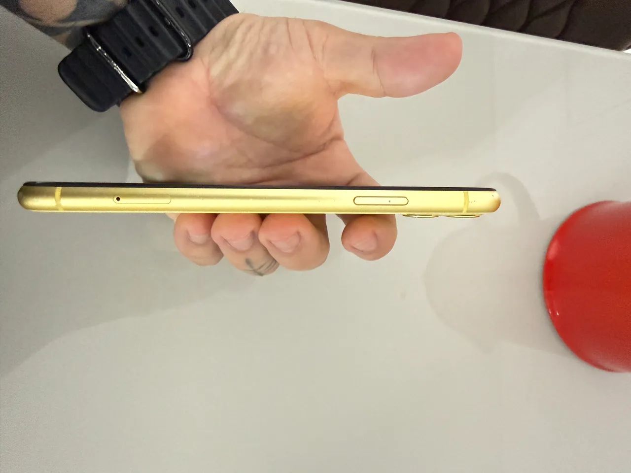 iPhone 11 Amarelo - 256GB / Nível bateria 100% - Celulares e