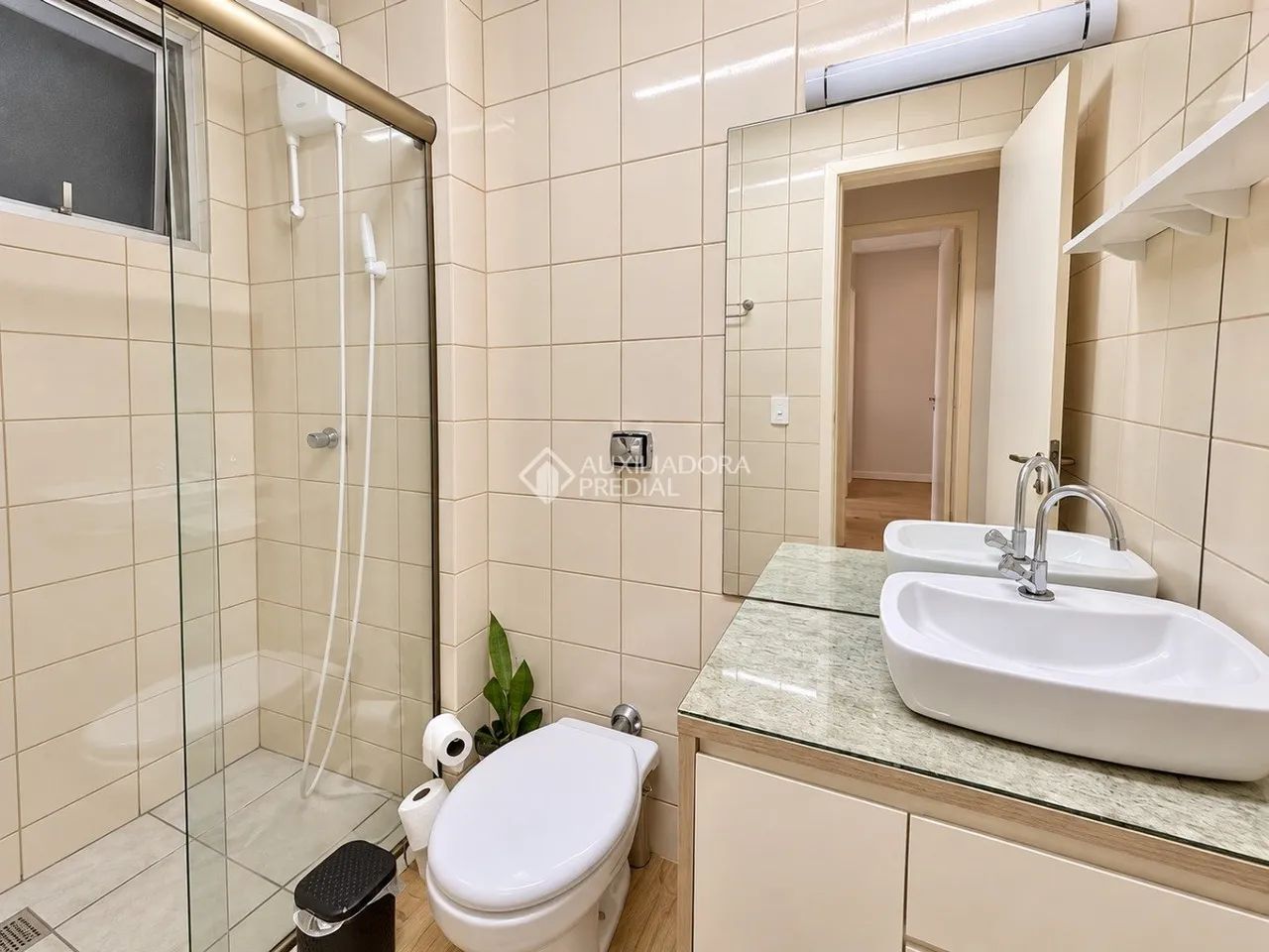 Apartamento com 2 Quartos à venda, 58m² - Coqueiros - Foto 5
