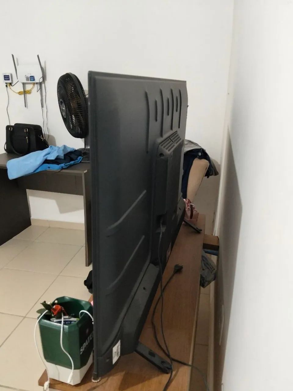 TV para retirada de peças  - Foto 2