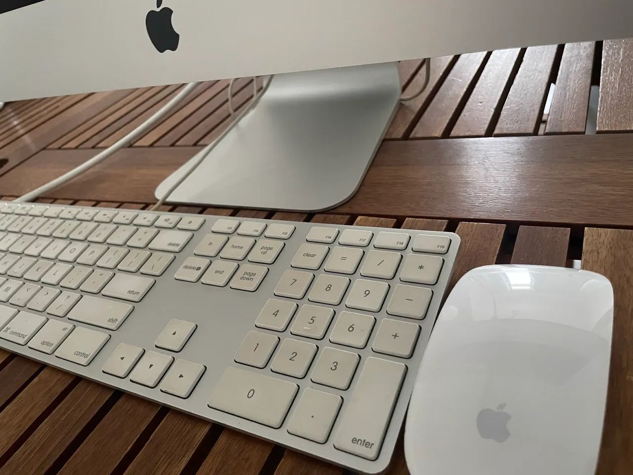 iMac 21,5 polegadas Late 2012 - 8GB - 1T - Intel Core i5 - 2,7GHz