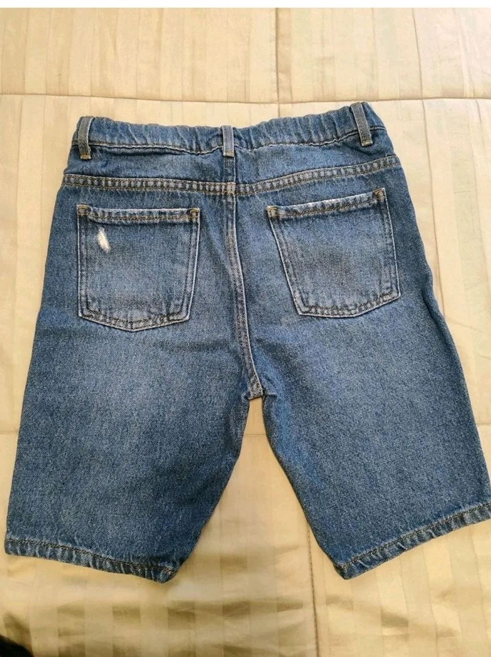Bermuda Jeans Juvenil - Excelente Estado - Tamanho 10 - Foto 2