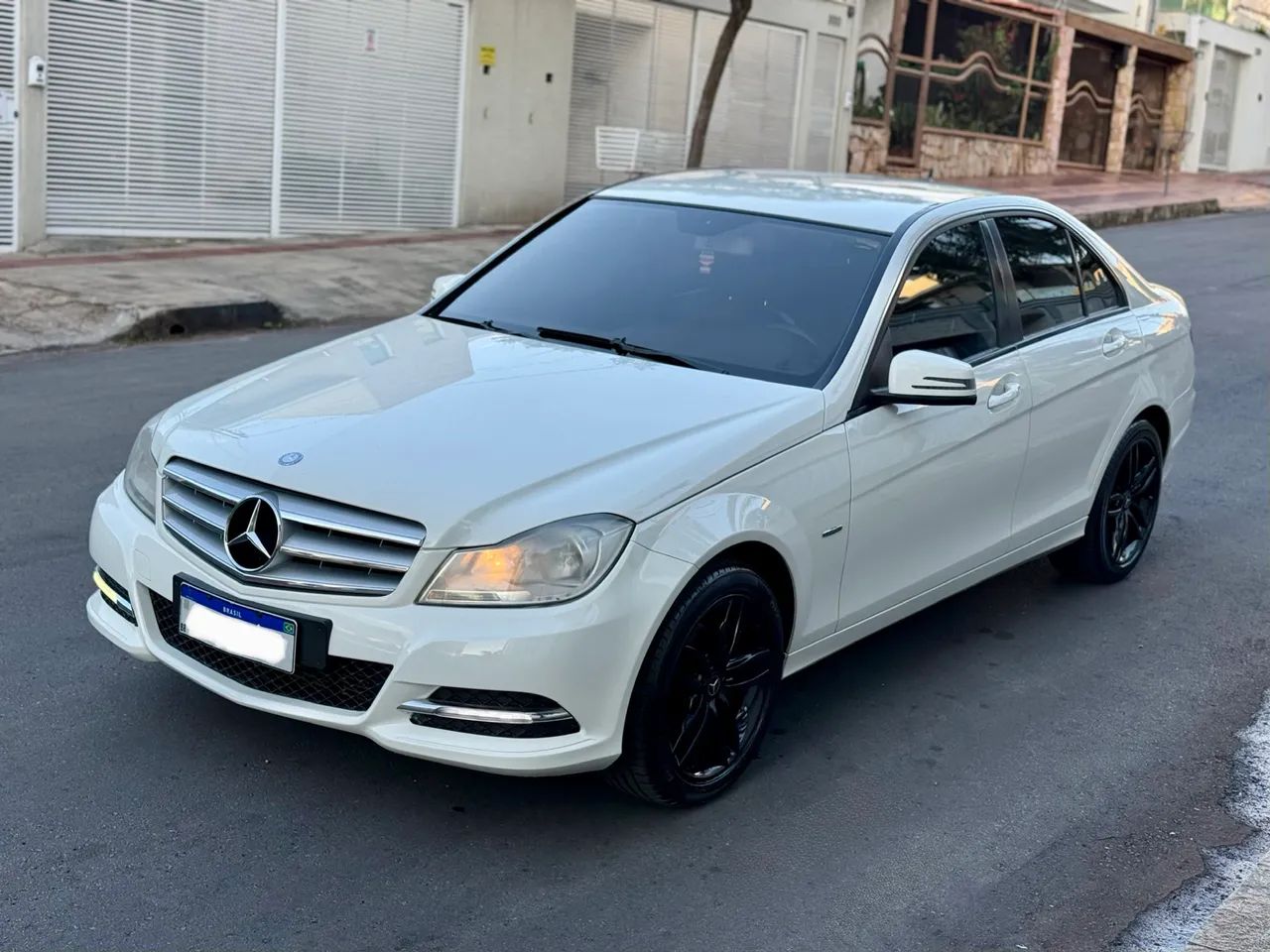 Mercedes-Benz C-180 CGI Classic 1.8 16V 156cv Aut. 2012
