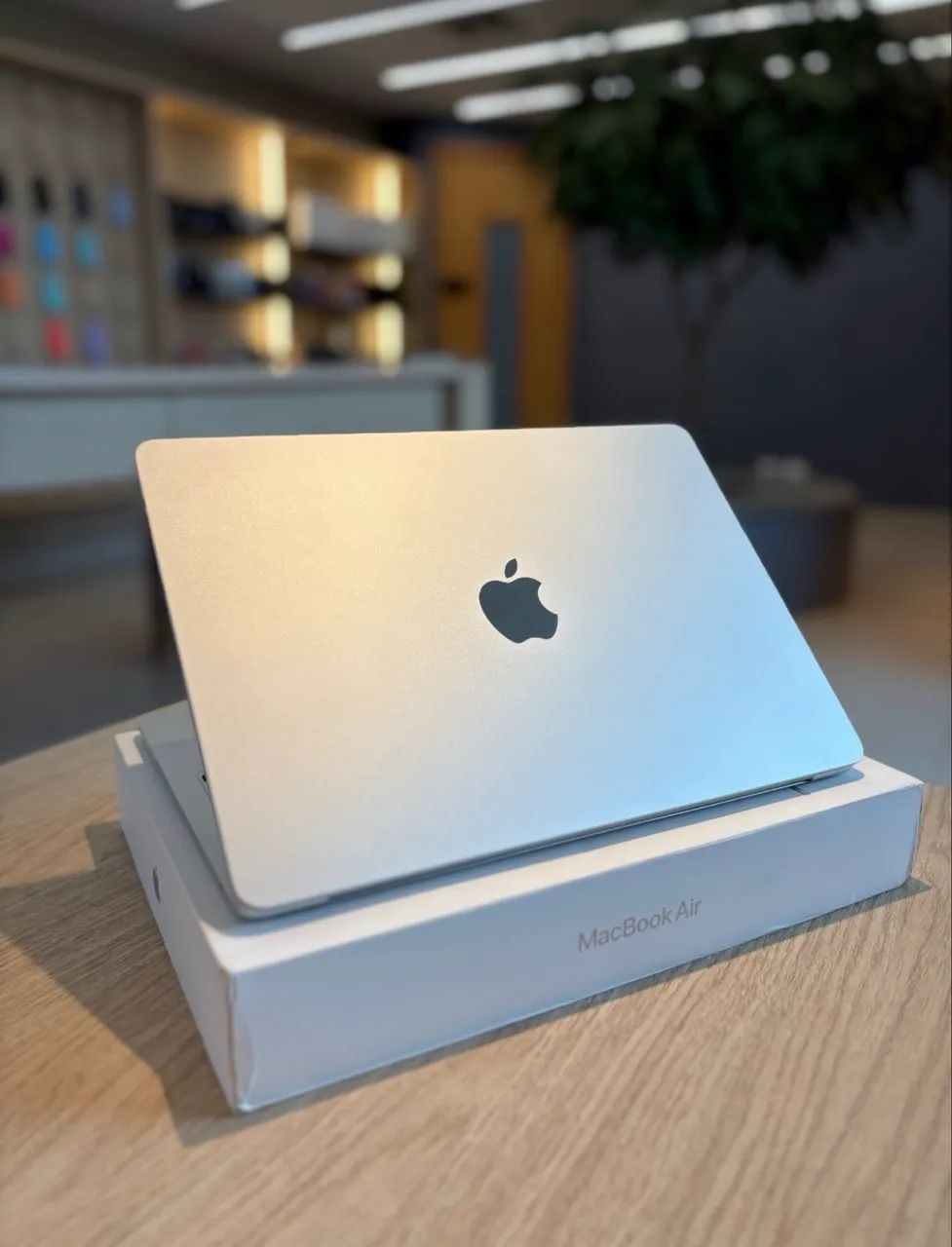 Macbook Air M4 256GB 16GB 美品 Macbook Air M4 16gb 256gb 13.6