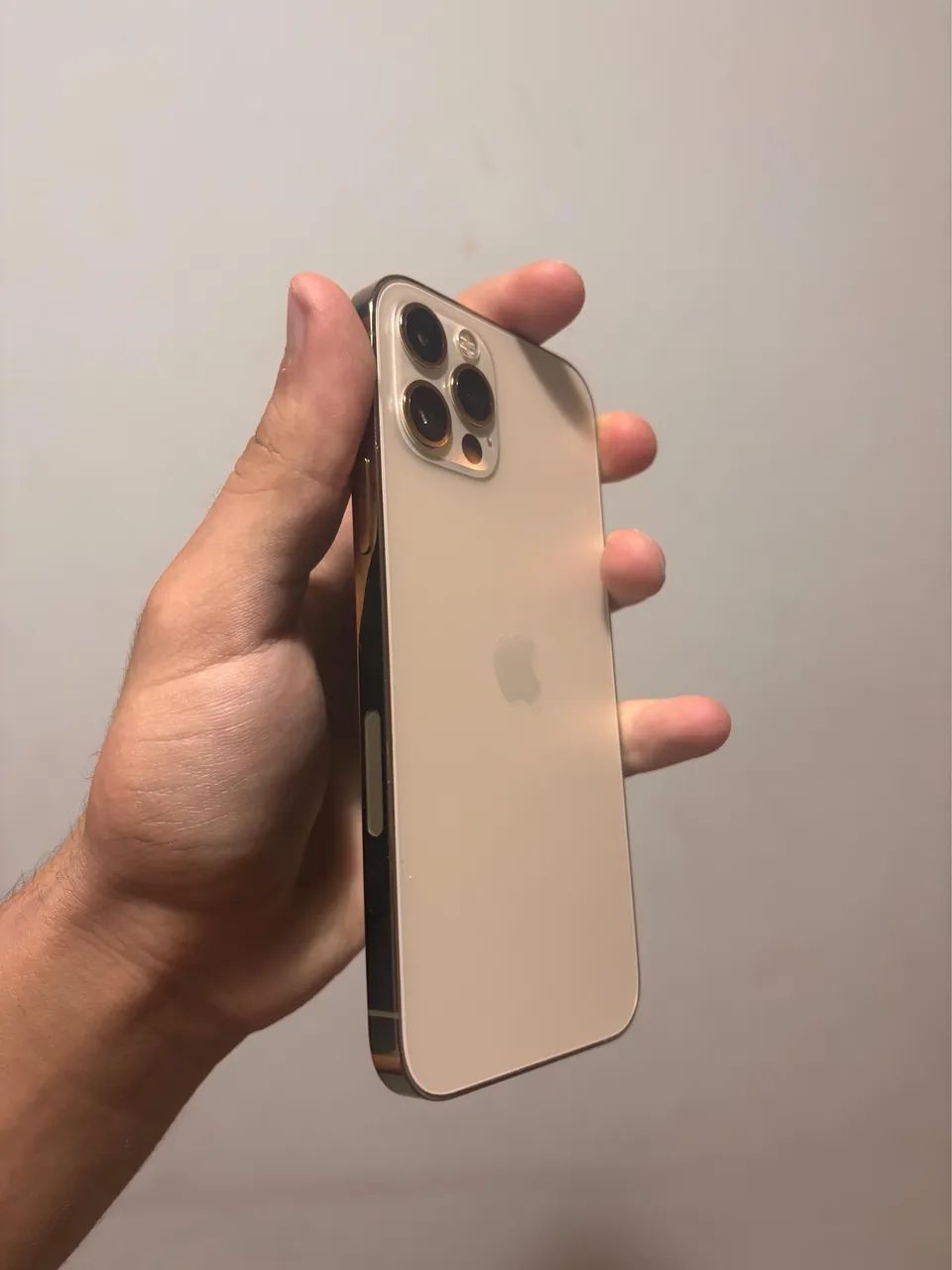 Iphone 12 Pro dourado 256gb  - Foto 3