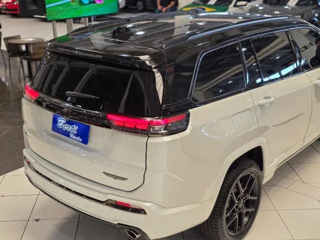 Jeep Commander Black Hurricane 2.0 4X4 TB AUT 2025 - Foto 3