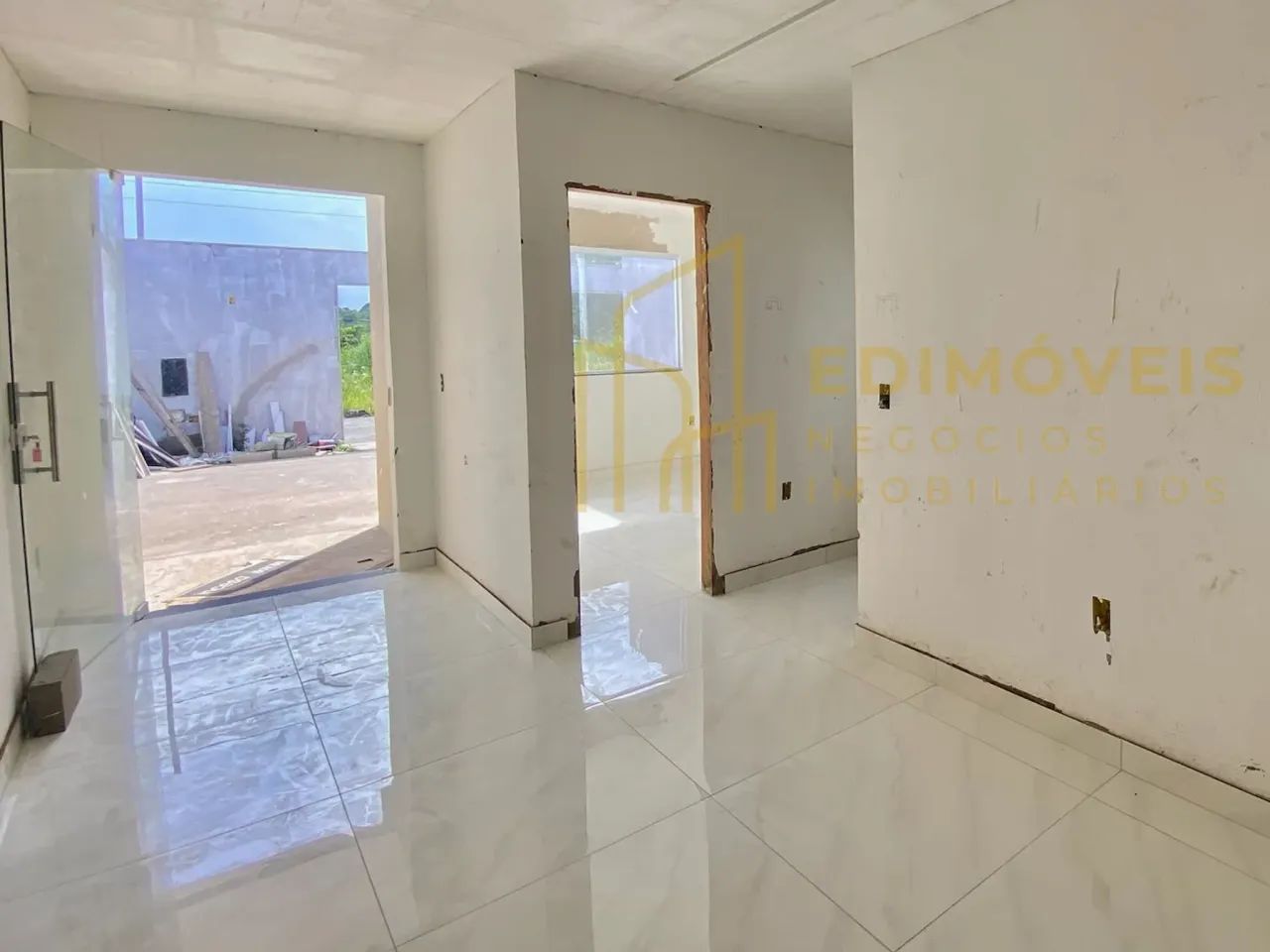 Casa incrível em Planície da Serra! 2 quartos e 2 vagas de garagem. - Foto 3