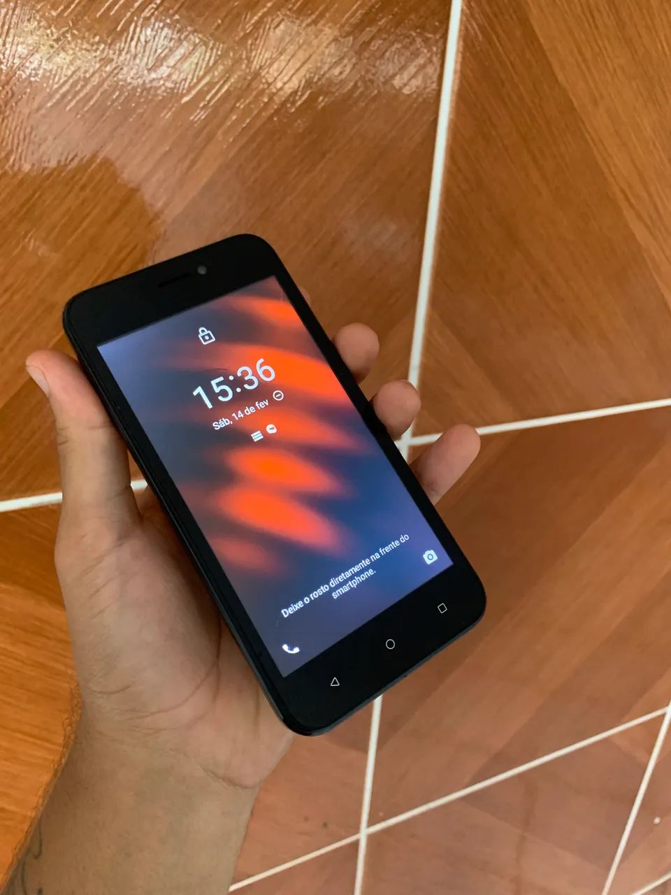 Celular Multilaser E2