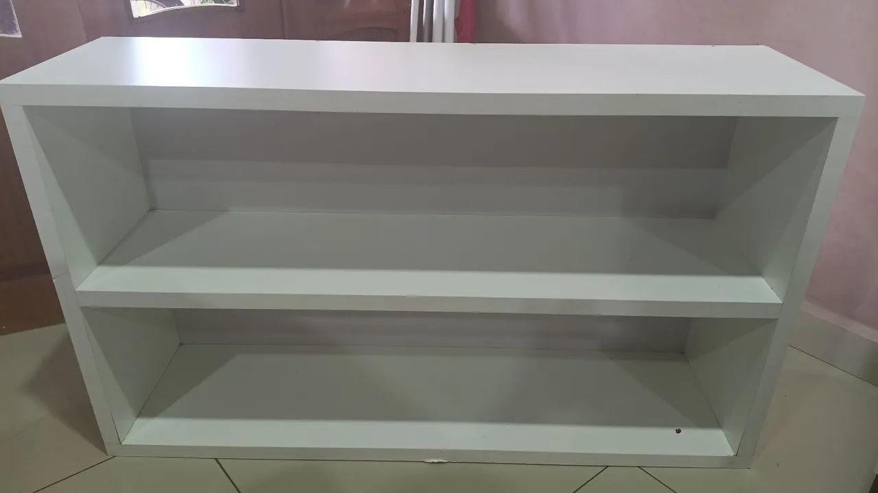 Móvel branco em MDF 